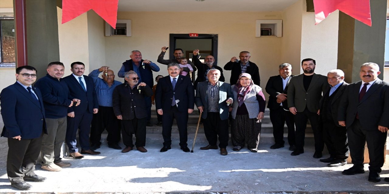 Osmaniye Düziçi'nde Deprem konutları Hak sahiplerine Teslim edildi.