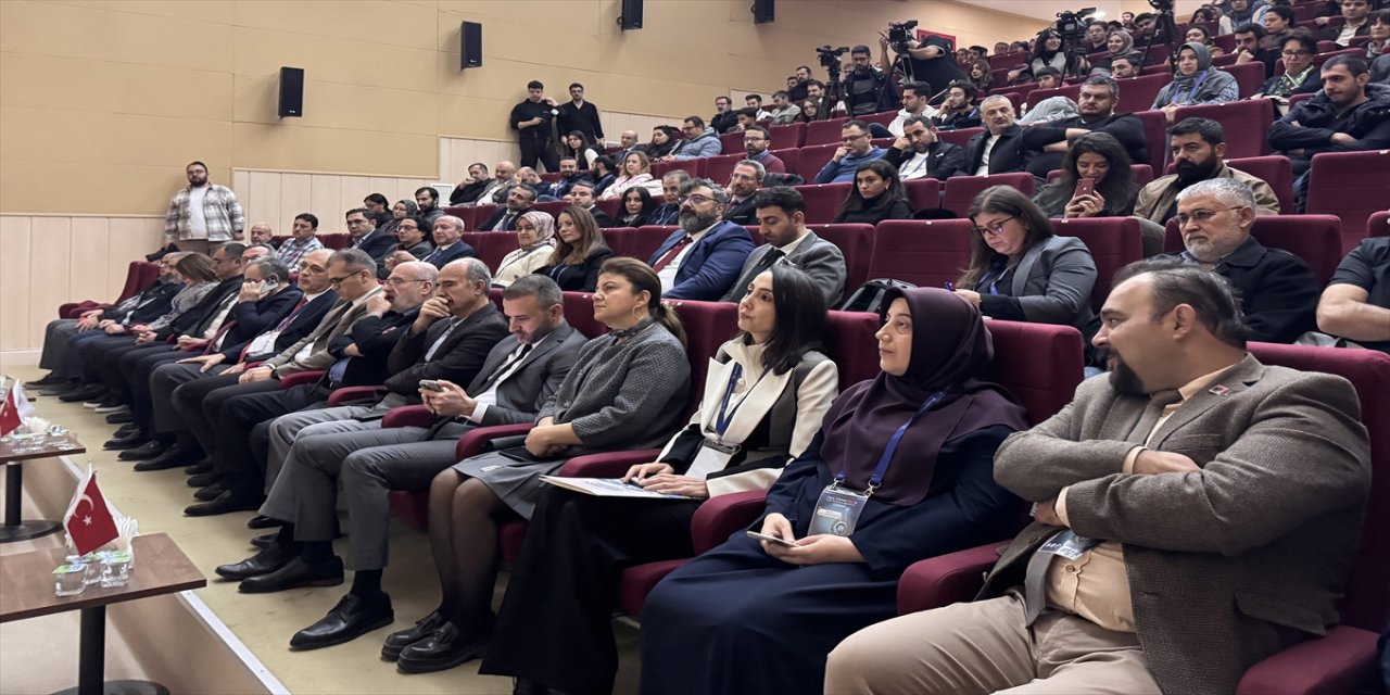 Erciyes Üniversitesi 20. Yılında Yapay Arı Koloni Algoritması Çalıştayını Başlattı