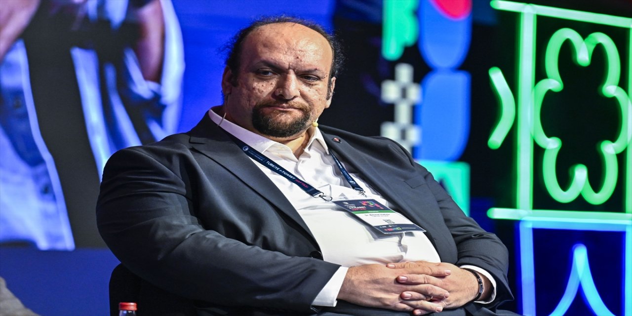 Türkiye E-Ticaret Haftası'nda panel: Tüketici psikolojisi, yapay zeka ve güven kararları nasıl etkiliyor