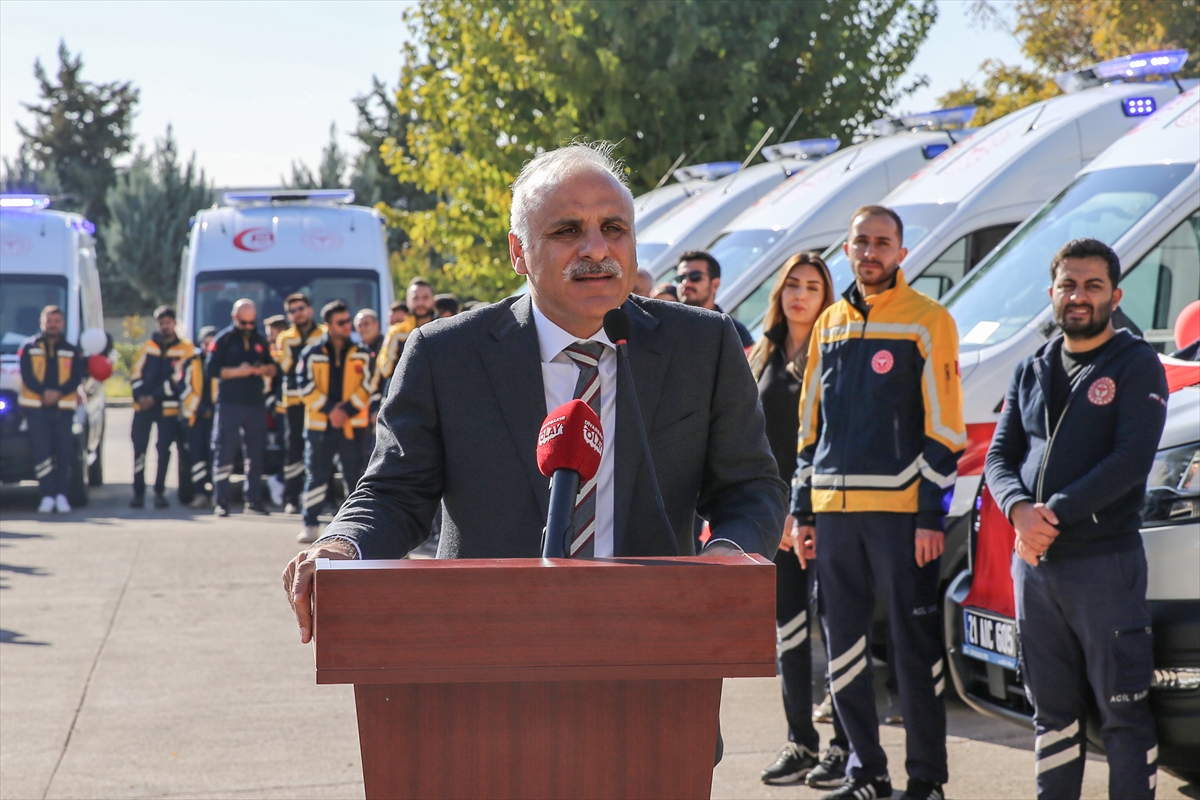 Diyarbakır'da çok sayıda sağlık kuruluşu ve ambulans törenle hizmete alındı