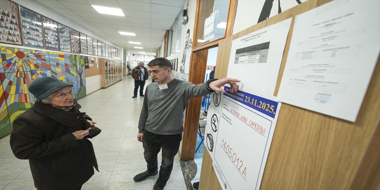 Bosna Hersek'te Sırp Cumhuriyeti'nde erken seçim başladı.