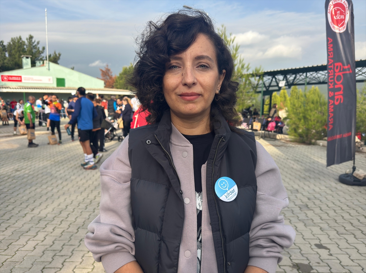 İzmir'de kistik fibrozis hastaları için koşu düzenlendi