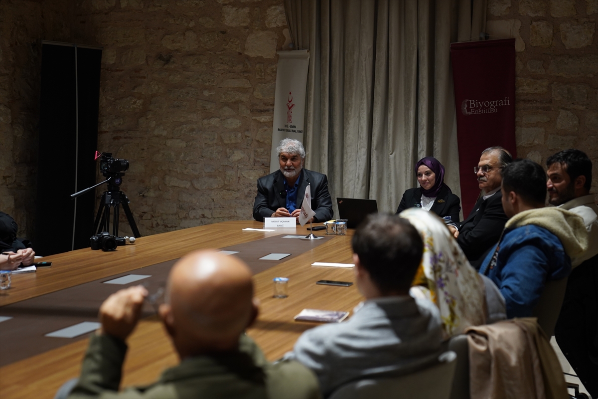 Mesut Uçakan Rami Kütüphanesi'nde Tanpınar belgeselini anlattı