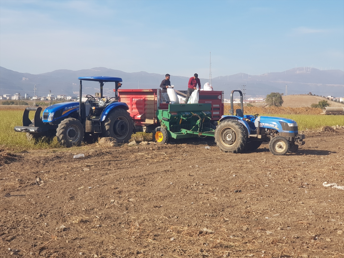 Gaziantep'teki İslahiye Ovası'nda buğday ekimine başlandı
