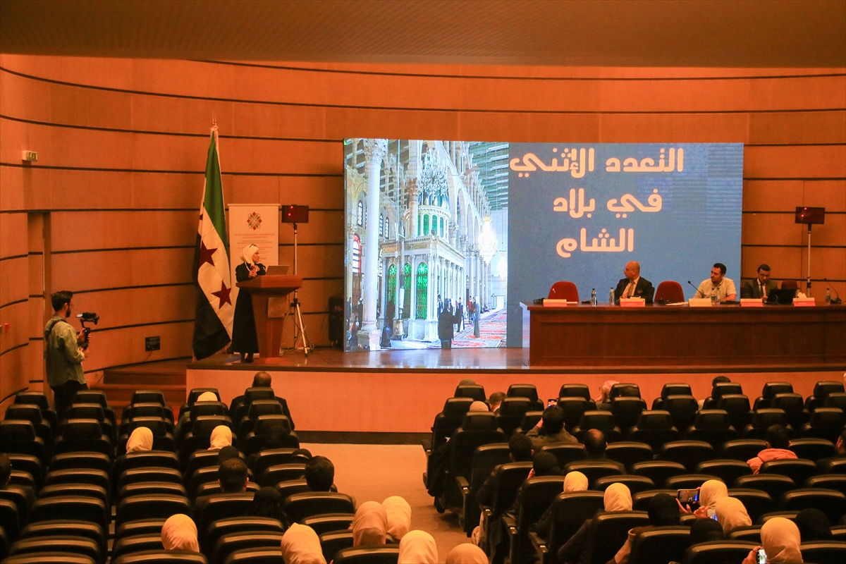 Şam'daki 10. Uluslararası Dini Araştırmalar ve İnsani Değerler Sempozyumu'nda "birlikte yaşam" vurgusu