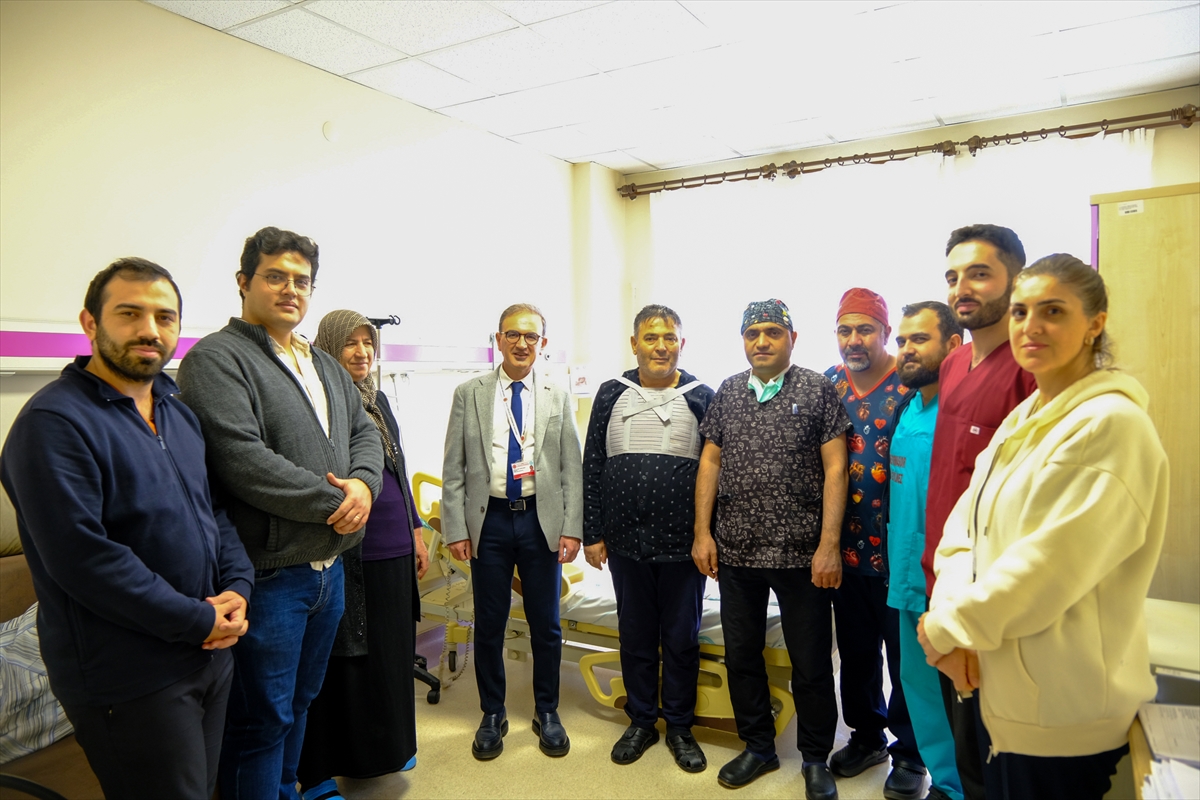 Sivas'ta ECMO cihazı destekli ameliyatla 60 yaşındaki kalp hastası sağlığına kavuştu