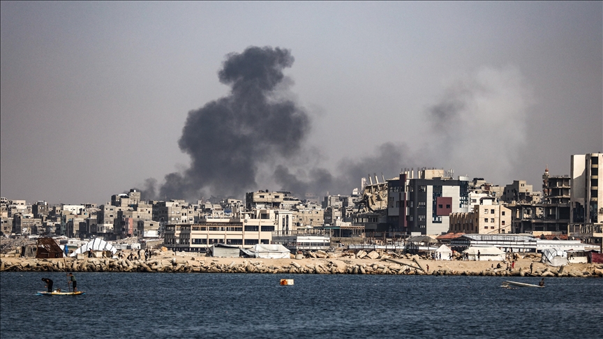 İsrail ordusu, Gazze kentinde konutları yıktı, Han Yunus'u topçu atışıyla bombaladı