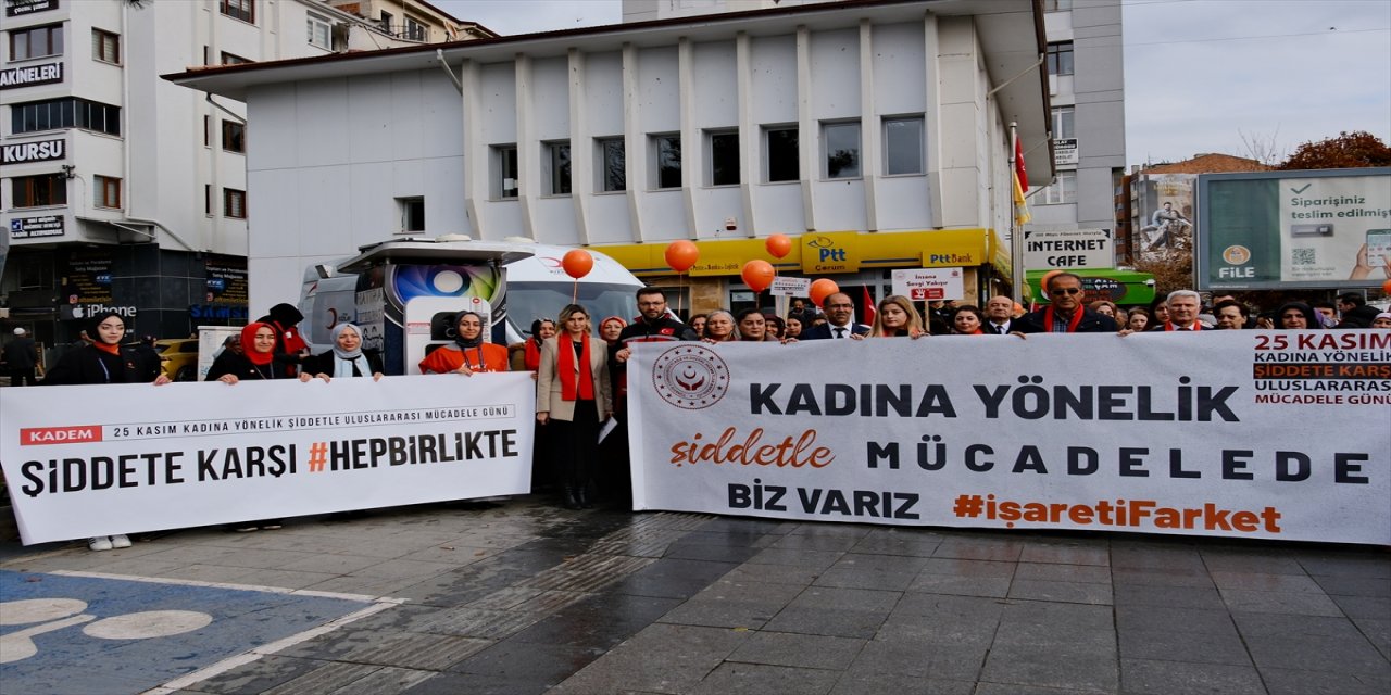 Çorum’da Kadına Yönelik Şiddete Dikkat Çekmek İçin Bisikletli Kortej Yürüyüşü Düzenlendi