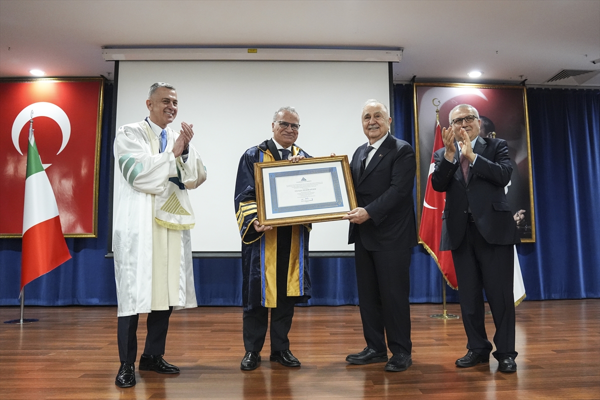 Yeditepe Üniversitesinden İtalya'nın Ankara Büyükelçisi Giorgio Marrapodi'ye fahri doktora unvanı