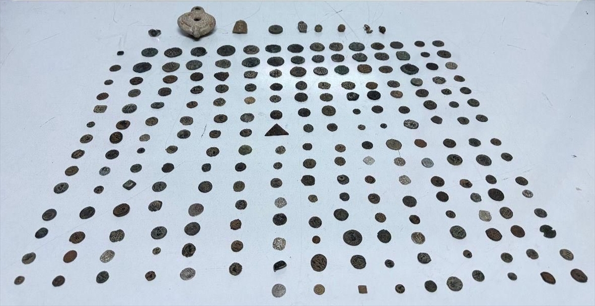 Gaziantep'te Roma ve Bizans dönemine ait 230 parça tarihi eser ele geçirildi