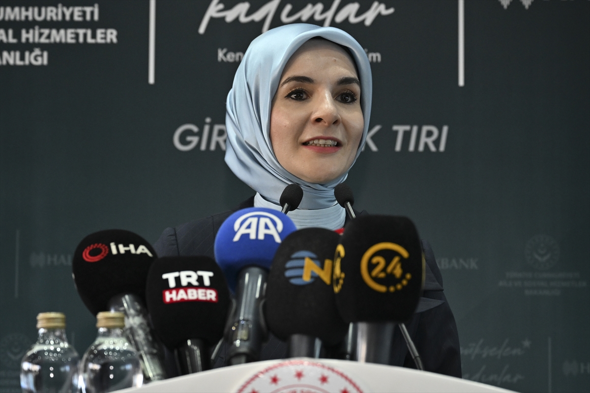 Yüz yüze e-ticaret eğitimlerini yaygınlaştıracağız