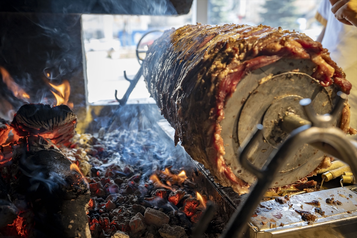 Cağ kebabı uluslararası gastronomi vitrininde yine zirvede
