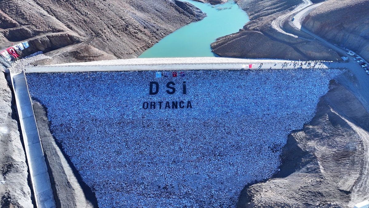 Van'da Ortanca ve Gültepe göletleriyle 7 bin 30 dekar arazi suya kavuşacak