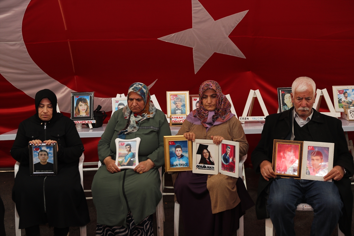 Diyarbakır anneleri evlatlarına kavuşmak istiyor