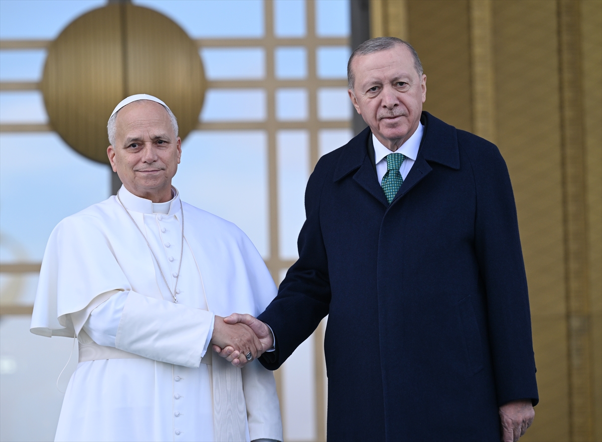 Cumhurbaşkanı Erdoğan, Vatikan Devlet Başkanı Papa 14. Leo'yu resmi törenle karşıladı