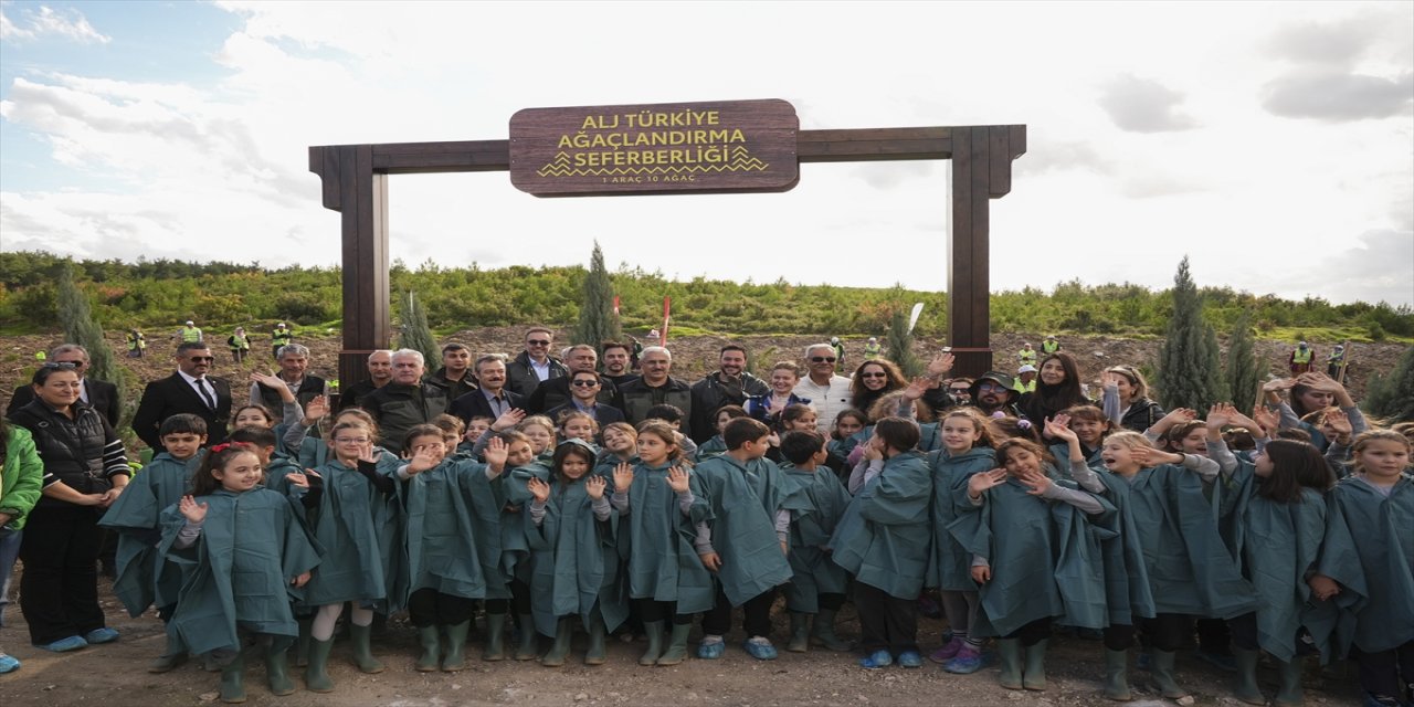 ALJ Türkiye’den Buca’da 310 bin fidanlık ağaçlandırma hamlesi