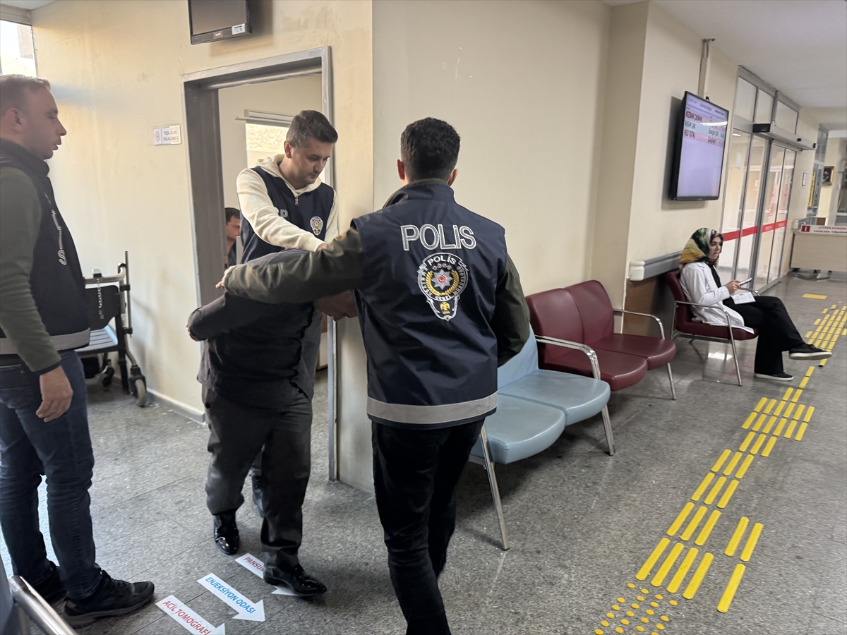 Gümüşhane'de eşini bıçakla yaralayan şüpheli tutuklandı