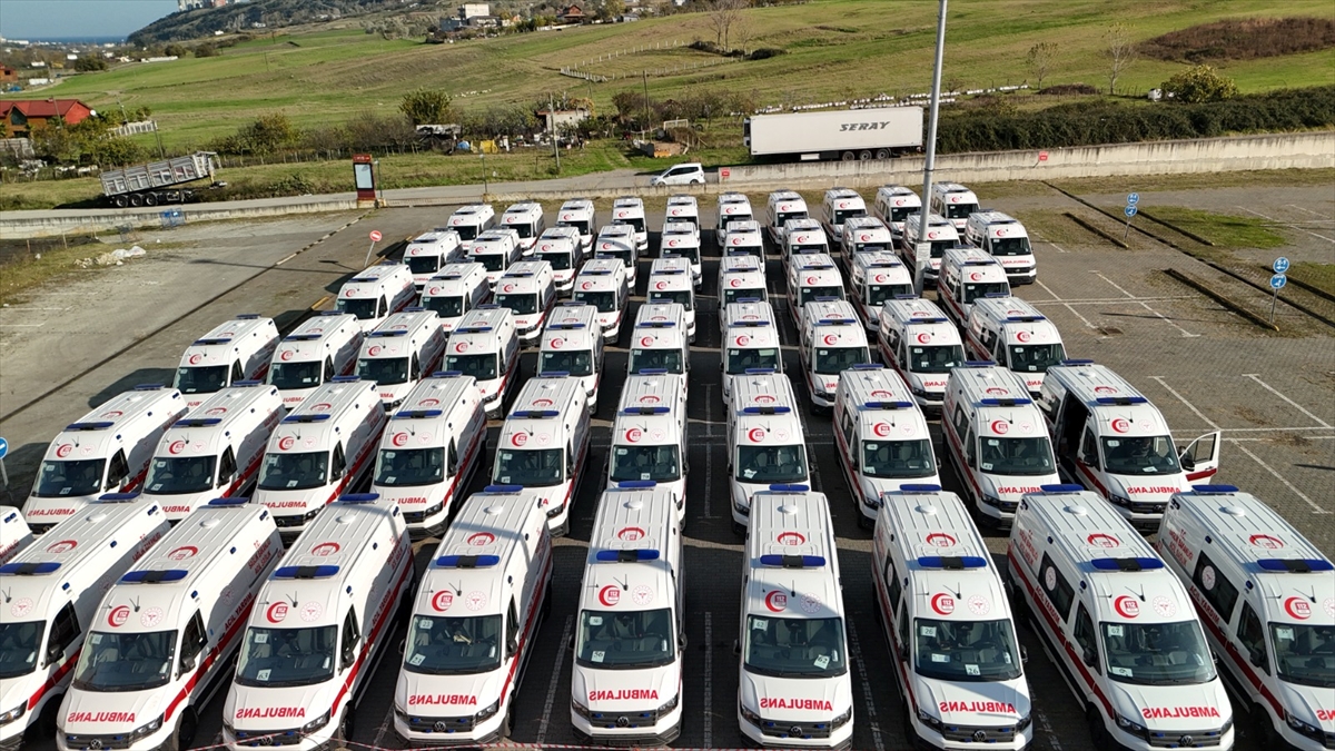 Büyükşehir Belediyesi, Samsun'a 100 ambulans kazandırdı