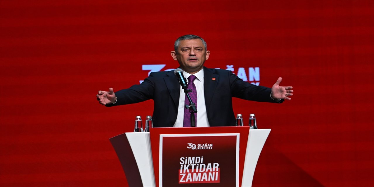 CHP 39. Olağan Kurultayı’nda ikinci gün: Genel Başkan Özgür Özel delegelere hitap edecek