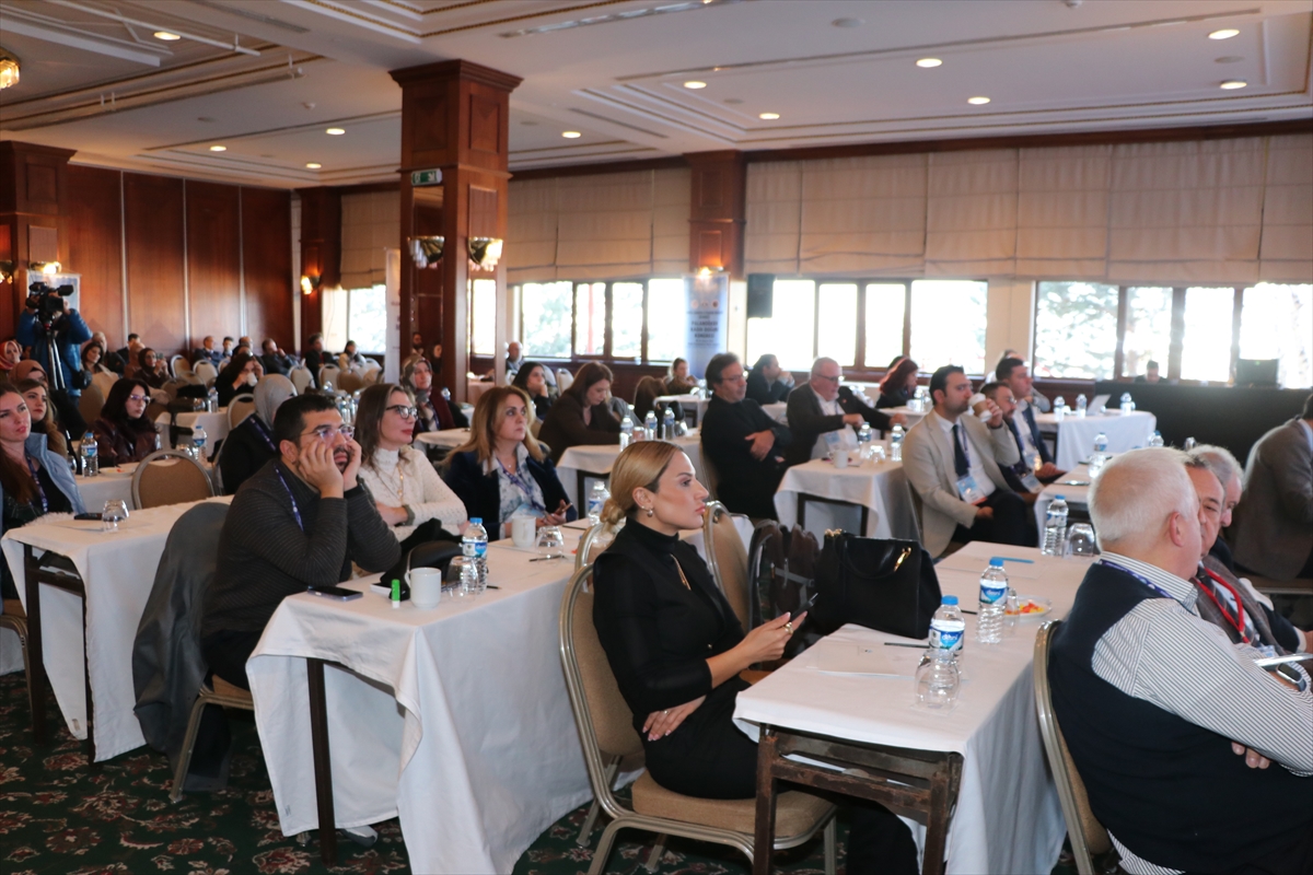 Erzurum'daki kongrede normal doğuma teşvik ve azalan doğum oranları konuşuldu