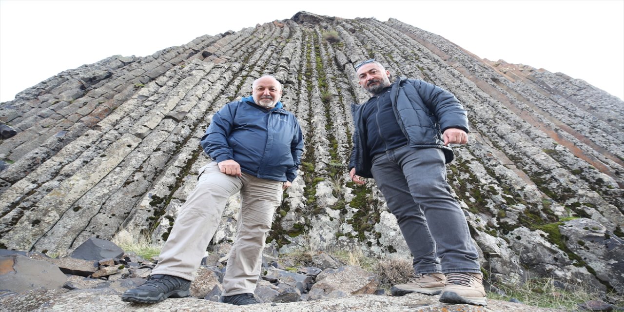 Varto’daki Beşgen Bazalt Sütunlar Koruma ve Turizm İçin Gün Sayıyor