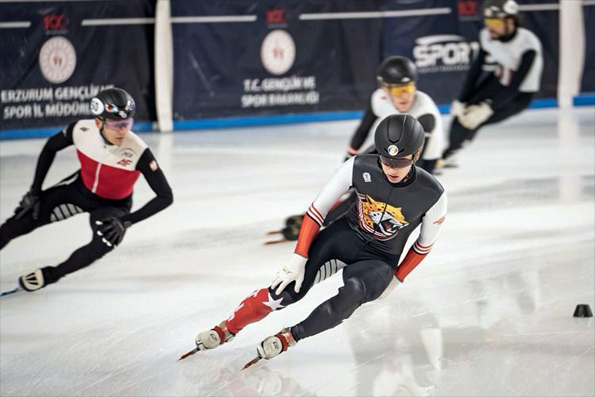 Türkiye, buz pateninde 2026 Kış Olimpiyatları'na 2 kota kazandı
