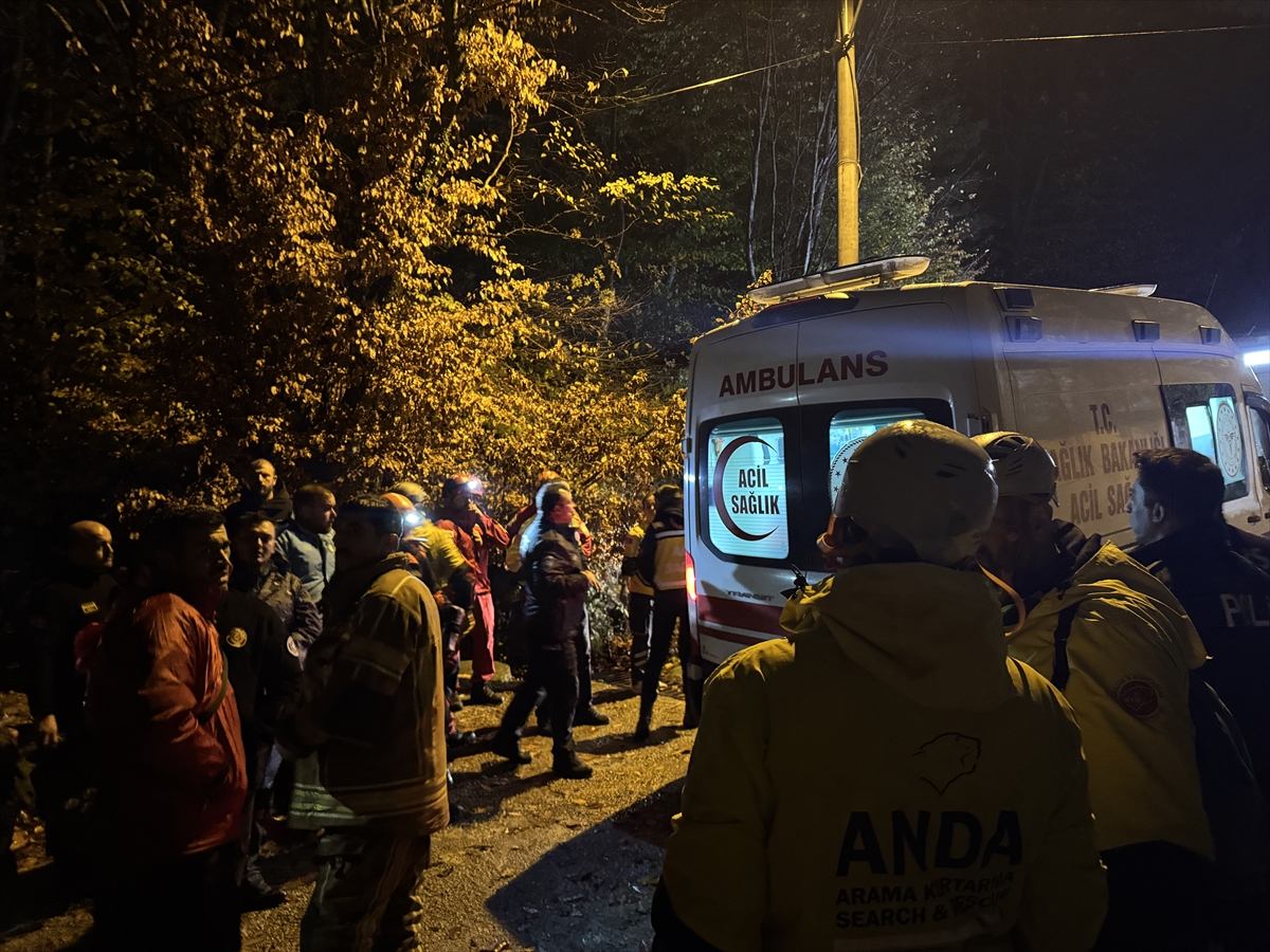 Bursa Yıldırım’da ormanlık alanda mahsur kalan 2 gençten biri hayatını kaybetti