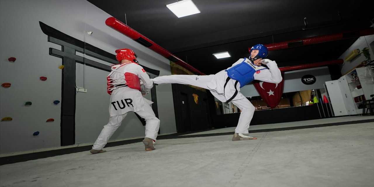 İzmirli 13 yaşındaki Yunus Emre Özden, tekvandoda dünya ikincisi oldu, hedefi dünya şampiyonluğu