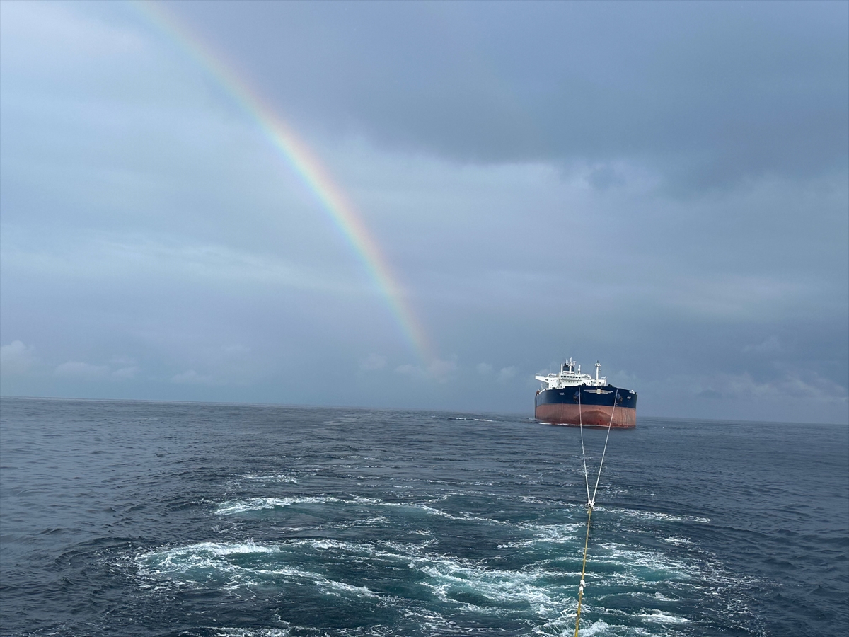 Saldırıya uğrayan "VIRAT" isimli gemi İstanbul açıklarına ulaştı