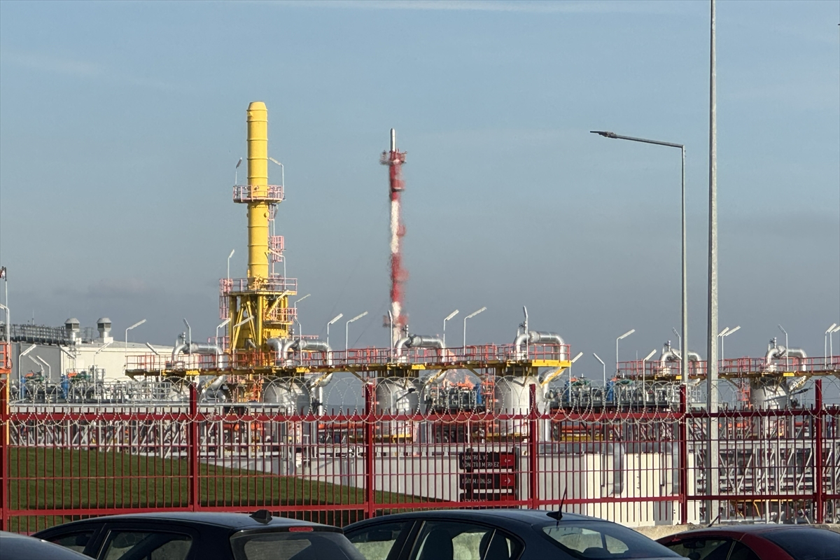 Silivri'de doğal gaz depolama tesisinde yangın çıktı