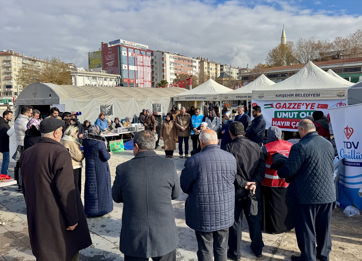 Kırşehir'de Gazze'ye destek için "Hayır Çarşısı" kuruldu
