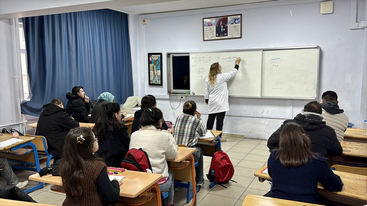 Kırşehir'de engelliler EKPSS'ye ücretsiz kursta hazırlanıyor