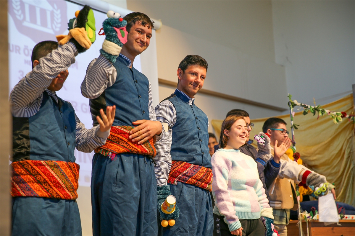 Diyarbakır'da 3 Aralık Dünya Engelliler Günü dolayısıyla etkinlik düzenlendi