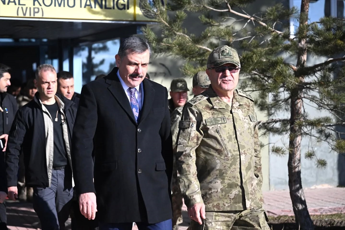 Kara Kuvvetleri Komutanı Orgeneral Tokel Erzurum Valiliğini ziyaret etti