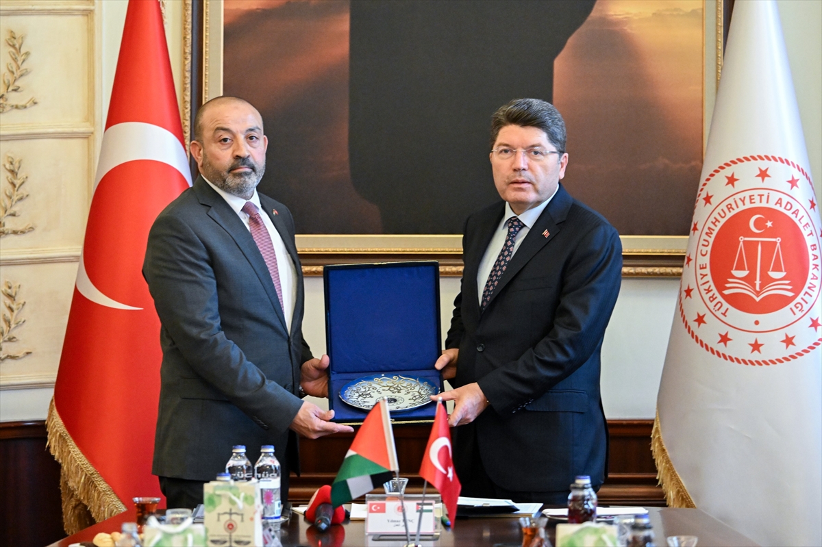 Adalet Bakanı Tunç, Filistin Başsavcısı Al-Khatib'i kabul etti