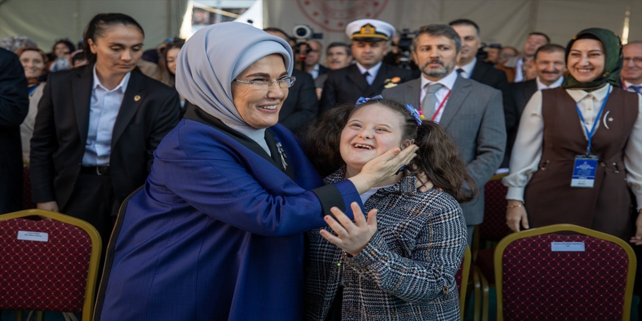 Emine Erdoğan, Zonguldak Karadeniz Ereğli Özel Eğitim Kampüsü açılışında konuştu.