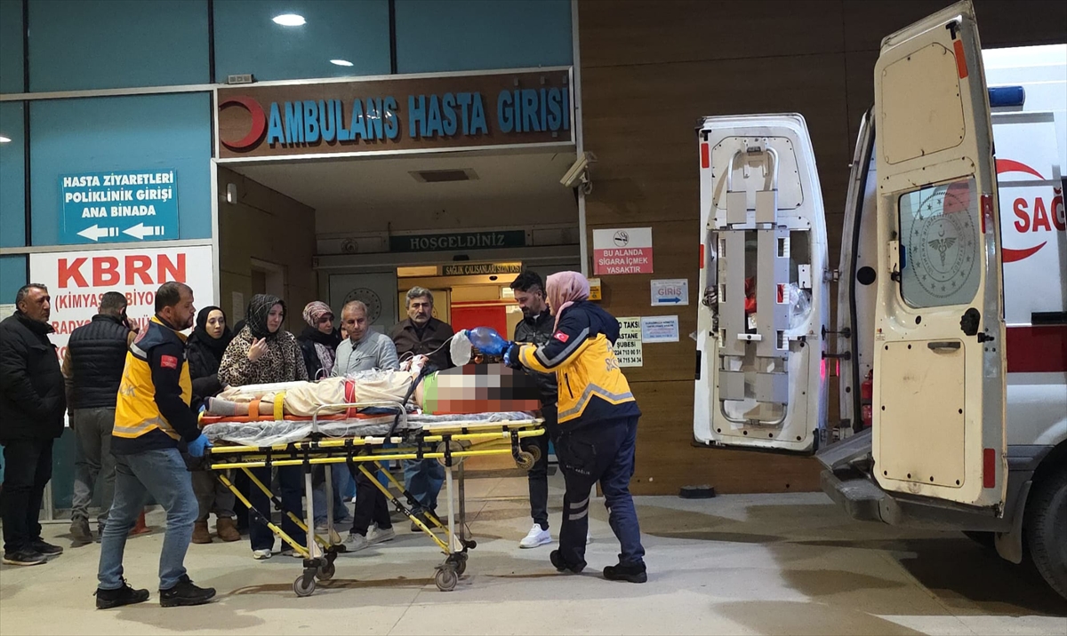 Bursa'da yük asansörüne sıkışan market çalışanı ağır yaralandı