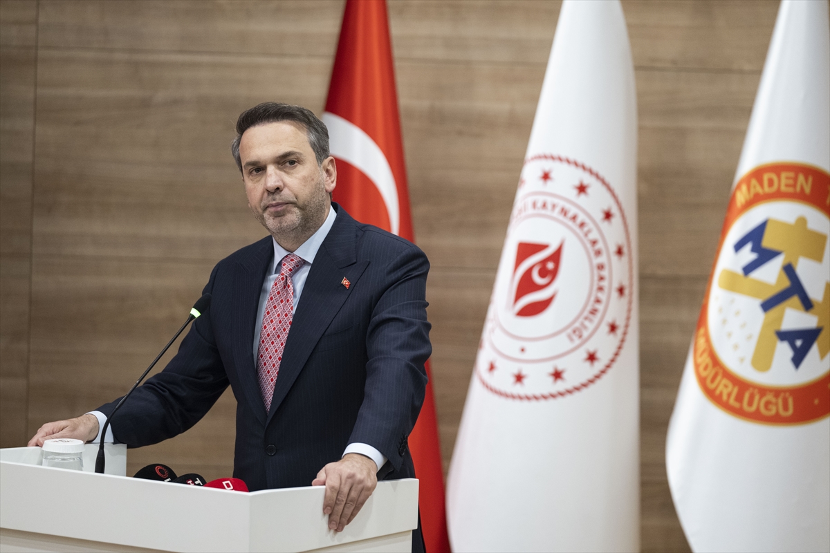 Bakan Bayraktar, Eti Maden ve MTA'nın 90. kuruluş yıldönümünü kutladı: