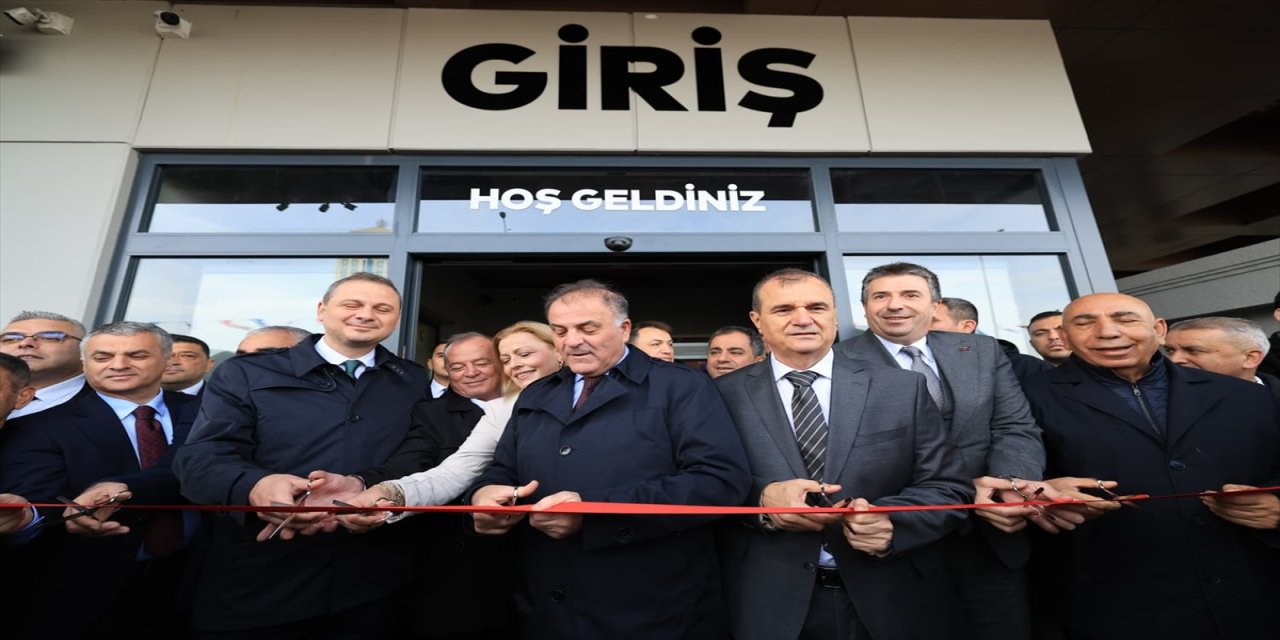 İBB, Büyükçekmece Cep Otogarı’nı hizmete açtı: Trakya hattına yeni ulaşım merkezi