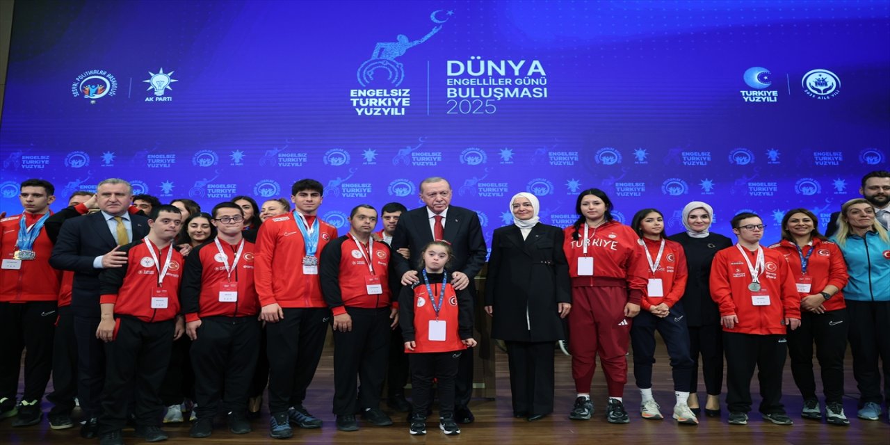 Erdoğan: 437 bakım merkezinde 40 bine yakın engelli vatandaşımıza yatılı hizmet sunuyoruz