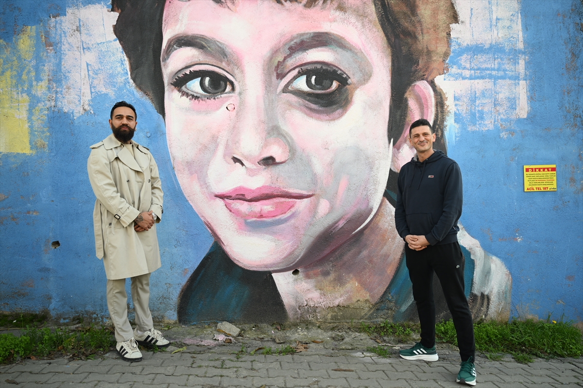 Mattia Ahmet Minguzzi'nin babası, oğlunun duvara çizilen portresini görmek için Edirne'ye geldi