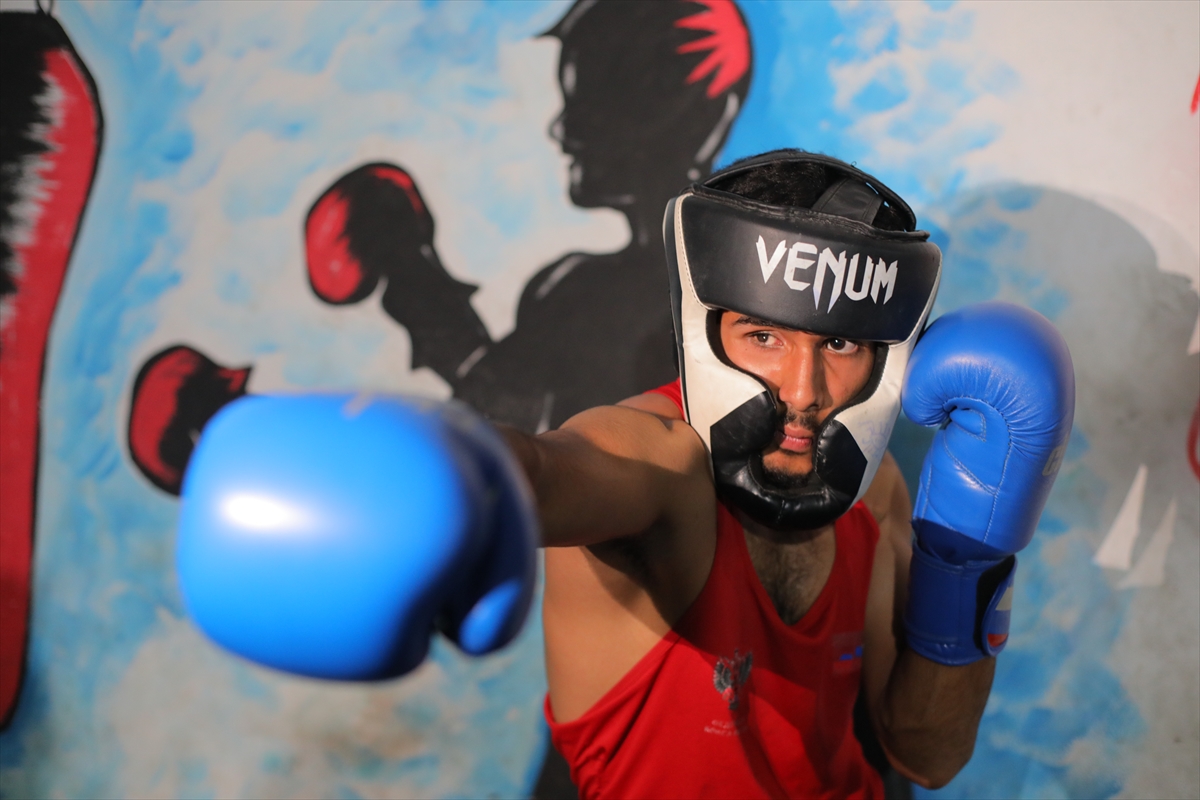 İsrail saldırısında gözünü kaybeden Gazzeli boksör, hayallerini gerçekleştirmekte kararlı