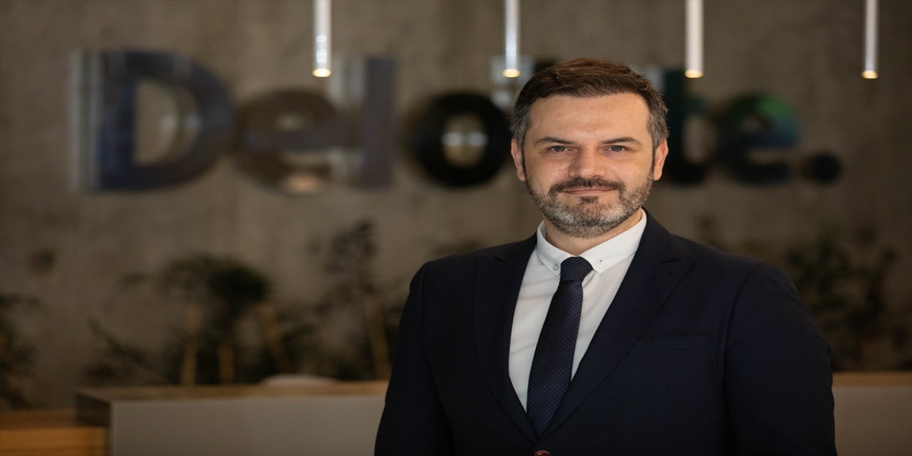 Deloitte raporu, yapay zekâ destekli sürdürülebilirlik yatırımlarının hızla arttığını ortaya koydu