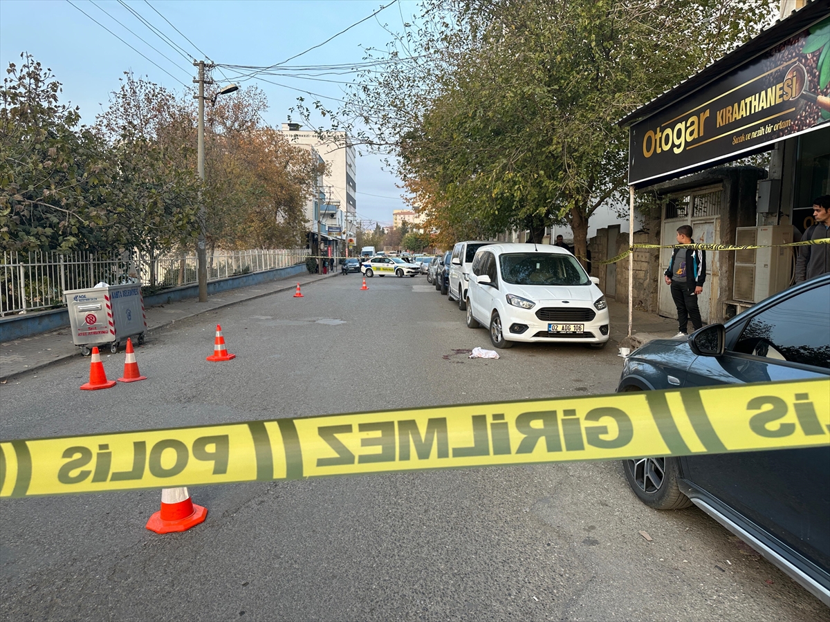 Adıyaman'da çıkan silahlı kavgada 1'i ağır 3 kişi yaralandı