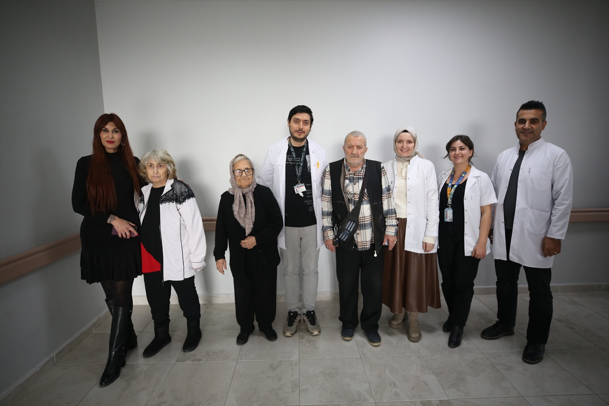 Balıkesir'de kurulan Düşme Kliniği ile yaşlılar hayata daha sıkı tutunuyor