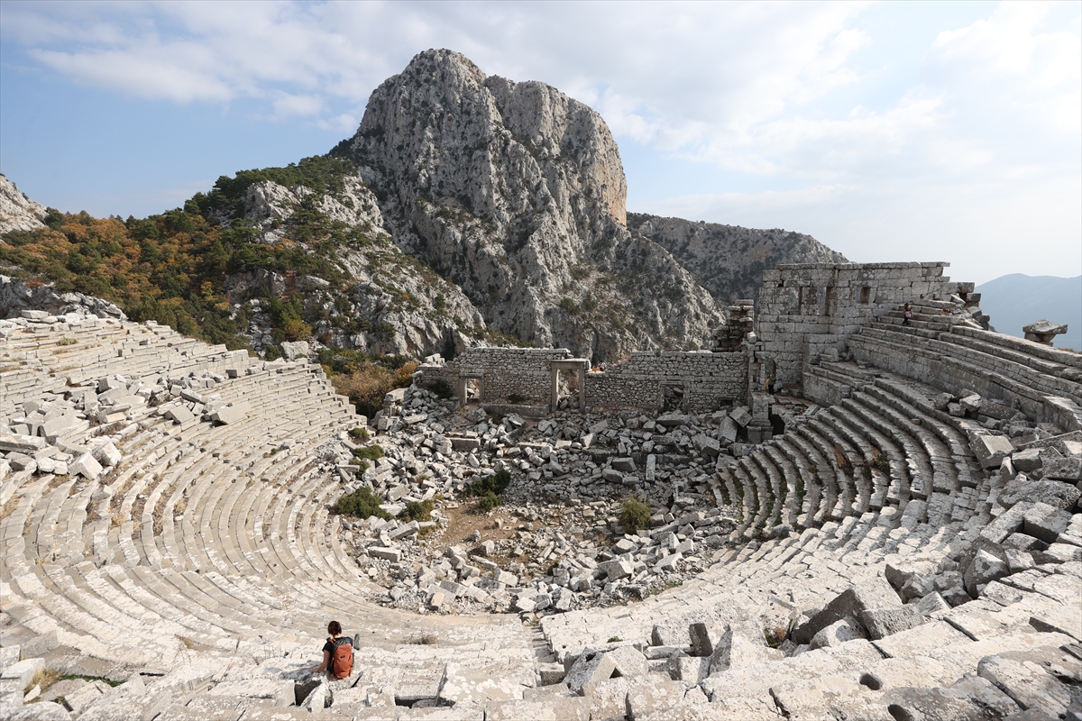 Doğa ve tarihin buluştuğu Termessos, ziyaretçilerine unutulmaz manzaralar sunuyor