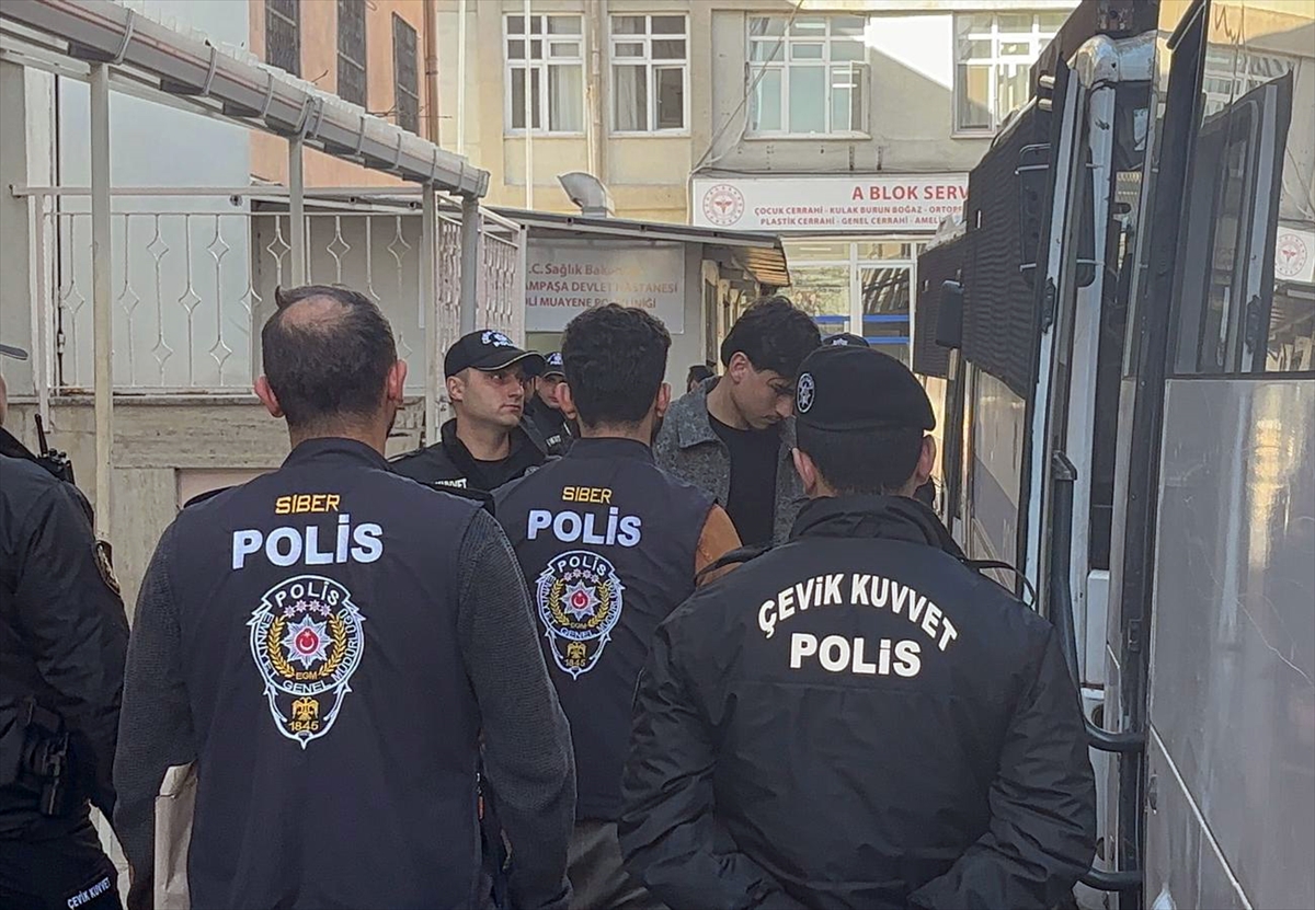 "Futbolda bahis" soruşturması kapsamında gözaltına alınan 38 şüpheli sağlık kontrolünden geçirildi