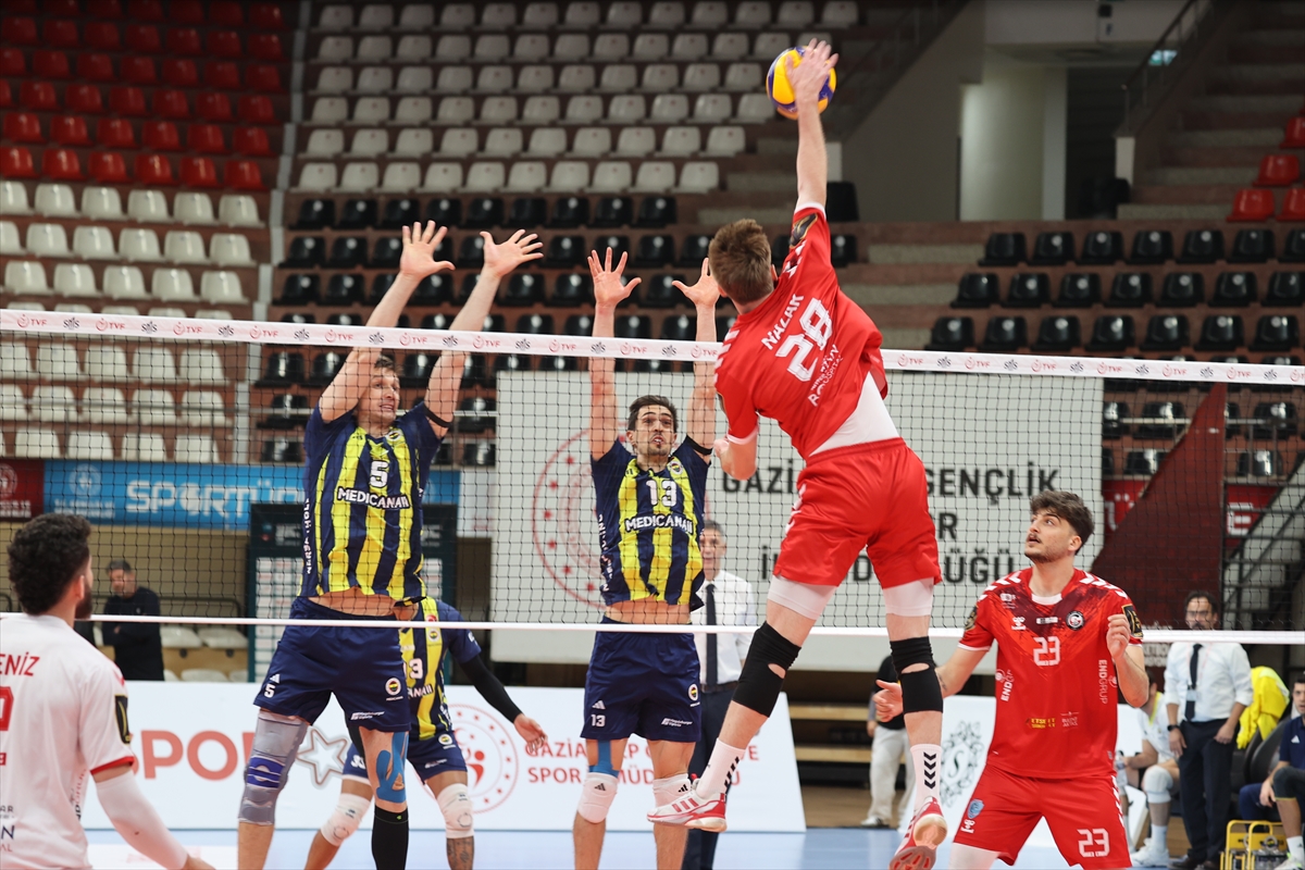 Gaziantep Gençlikspor: 1 - Fenerbahçe Medicana: 3
