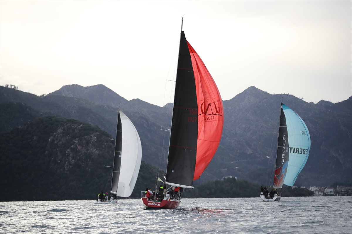 Burhanettin Tekdağ Yıl Sonu Kupası Yelkenli Yat Yarışları başladı