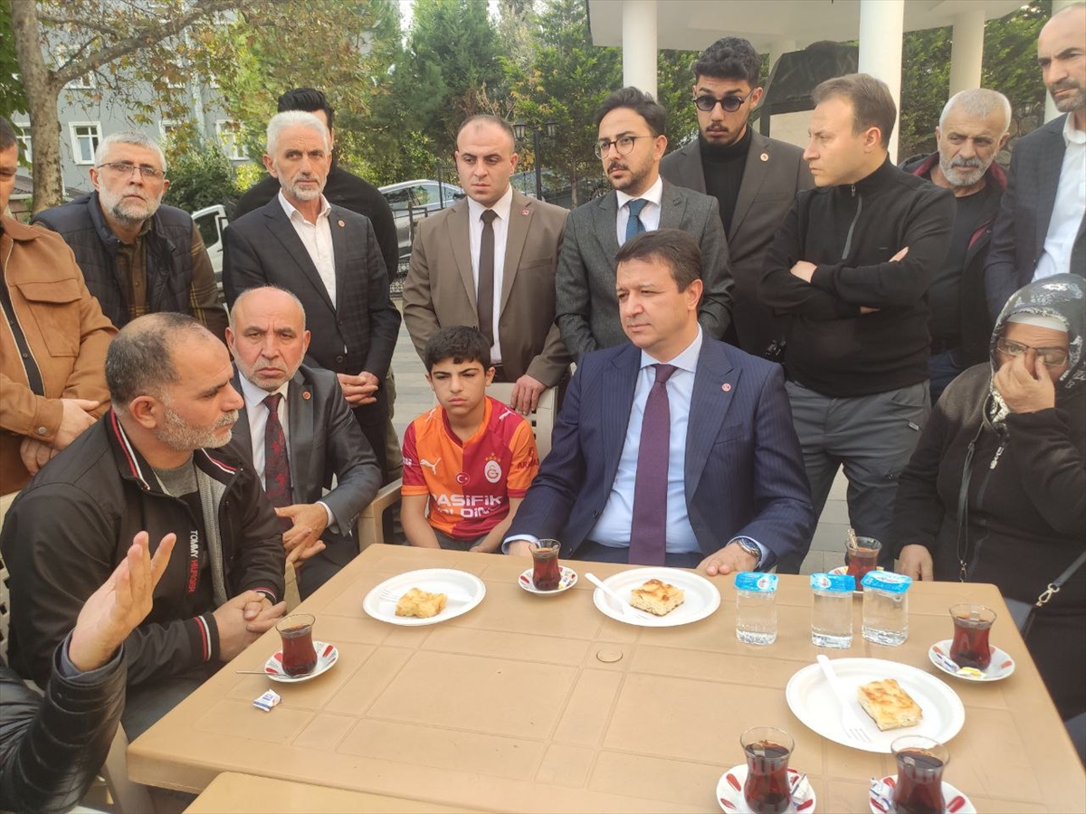 Saadet Partisi Genel Başkanı Arıkan, Kocaeli'de partisinin ilçe kongresine katıldı